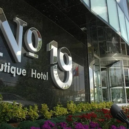 No 19 Boutique 4*